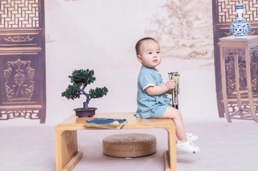 萍乡四个月宝宝可以坐着吗 萍乡四个月宝宝可以坐着吗