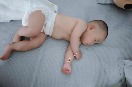 萍乡宝宝老打喷嚏怎么办